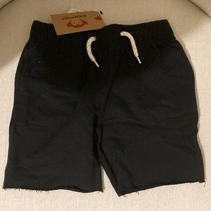 New with tags boys Appaman black cotton shorts size 7